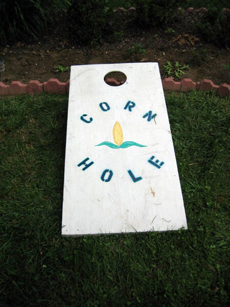 450px-Cornhole.jpg